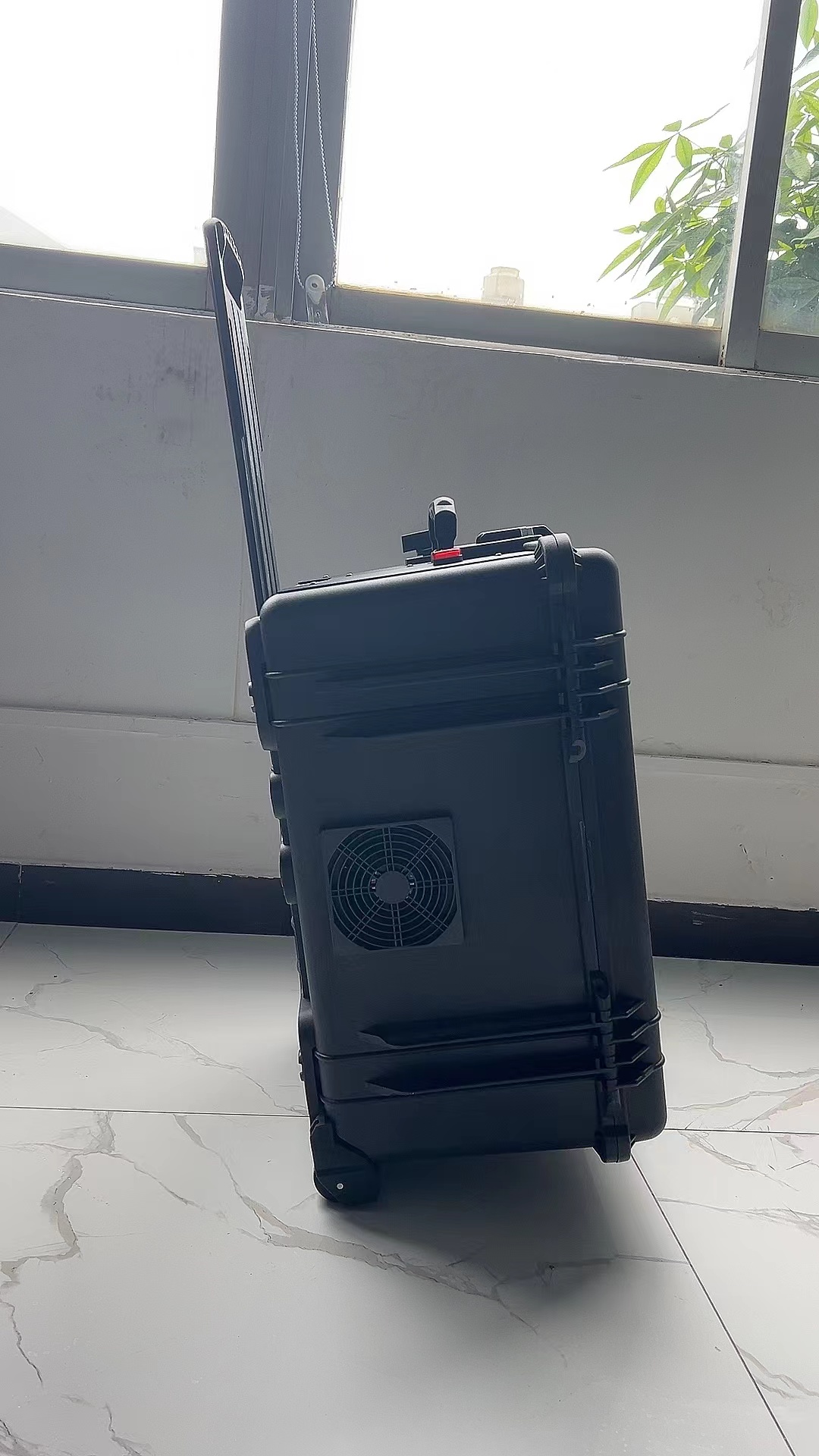 错那手拉箱型移动通信干扰器